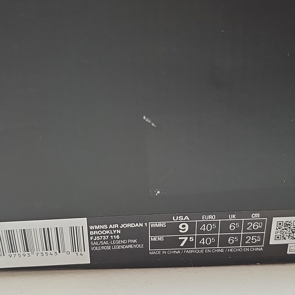 Air Jordan Brocklyn Shoes - Picture 6 of 9